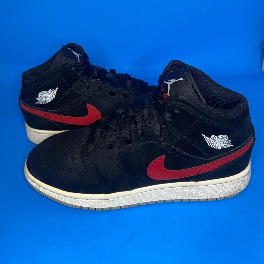 Jordan 1 Mid